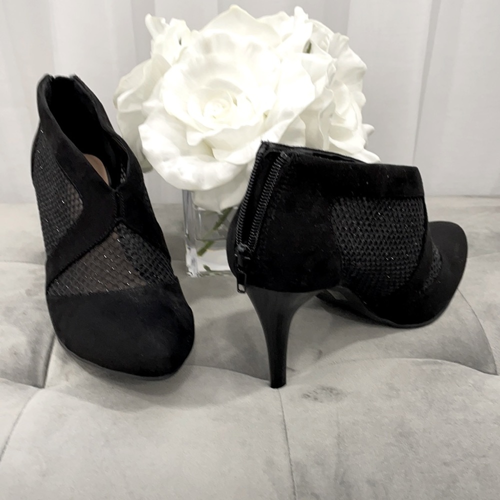 Heel shoe